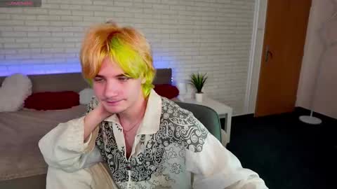 JameMiller online show from March 17, 3:36 pm