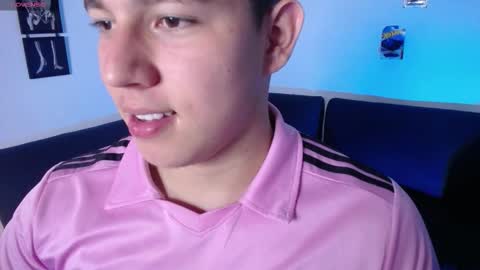 james_cr online show from March 2, 11:34 pm