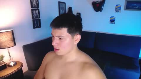 james_cr online show from March 22, 1:43 am