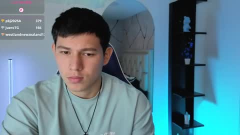james_cr online show from May 30, 1:22 pm