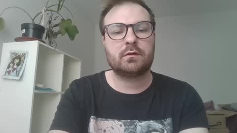 Snapshot of james_heron chatting on March 6, 9:25 am James Heron online show from March 6, 9:25 am