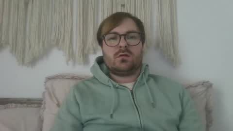 Snapshot of james_heron chatting on January 20, 12:18 pm James Heron online show from January 20, 12:18 pm