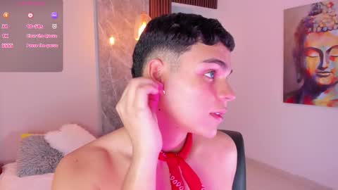 Snapshot of james_jonnes chatting on September 17, 7:59 pm James online show from September 17, 7:59 pm
