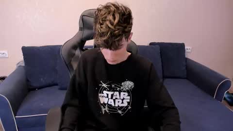 James online show from October 15, 7:21 pm