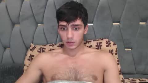 Snapshot of james_qss8 chatting on October 13, 5:30 pm James online show from October 13, 5:30 pm