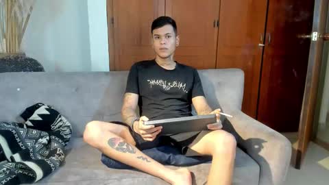 Jamesinked  online show from October 13, 7:31 pm