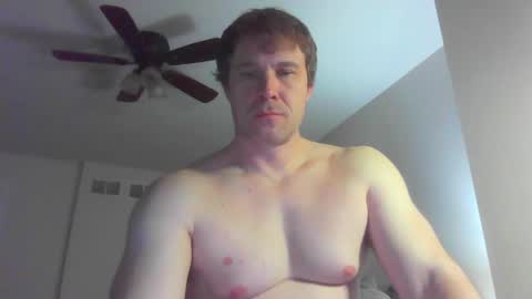 Snapshot of jamesjewels chatting on January 26, 7:32 am jamesjewels online show from January 26, 7:32 am
