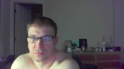 Snapshot of jamesjewels chatting on February 23, 5:50 am jamesjewels online show from February 23, 5:50 am
