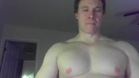 Snapshot of jamesjewels chatting on January 18, 5:03 am jamesjewels online show from January 18, 5:03 am