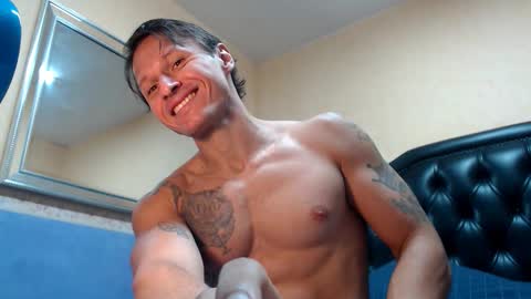 Snapshot of jamesmateo_ chatting on September 14, 11:40 pm jamesmateo_ online show from September 14, 11:40 pm