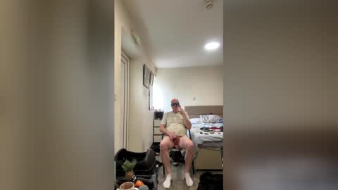 jamesoil13 online show from March 31, 12:29 pm