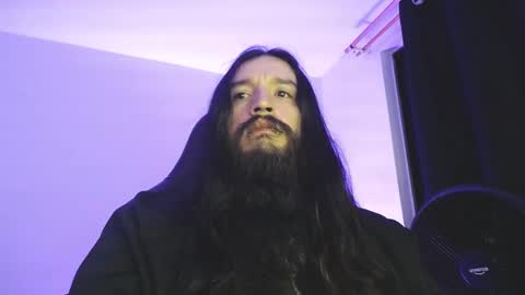 Snapshot of jamesvladi chatting on January 18, 5:03 am vlad online show from January 18, 5:03 am