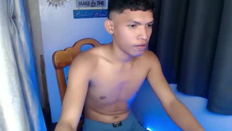 janlloyd04 online show from October 9, 3:39 pm