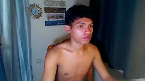 janlloyd04 online show from March 13, 4:57 pm