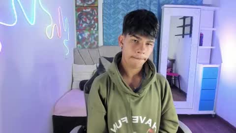 JARETT MILLER online show from February 3, 3:15 am