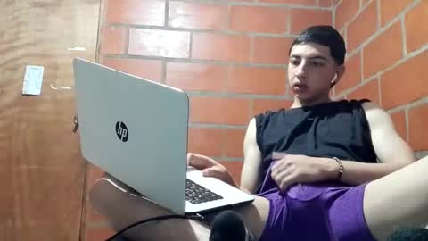 Snapshot of jason_bless1 chatting on September 21, 3:28 am JASON BLESS1 online show from September 21, 3:28 am
