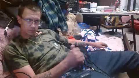 jasonmoore423786227 online show from April 19, 2:05 pm