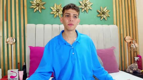 Snapshot of jasson_smit chatting on January 16, 1:04 pm J A S S O N online show from January 16, 1:04 pm
