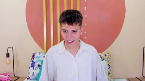 Snapshot of jasson_smit chatting on December 16, 1:22 pm J A S S O N online show from December 16, 1:22 pm