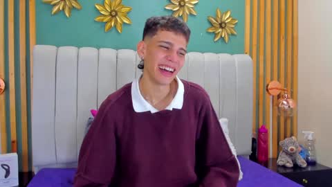 Snapshot of jasson_smit chatting on December 24, 12:44 pm J A S S O N online show from December 24, 12:44 pm