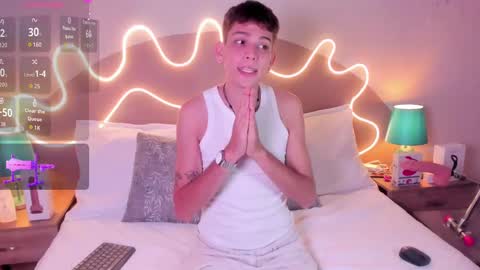Snapshot of jasson_smit chatting on September 30, 8:23 pm J A S S O N online show from September 30, 8:23 pm