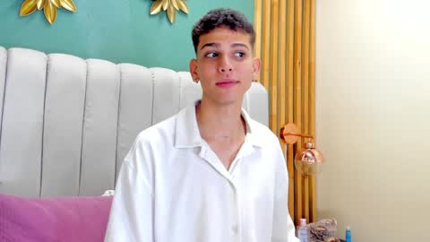 Snapshot of jasson_smit chatting on December 7, 1:51 pm J A S S O N online show from December 7, 1:51 pm