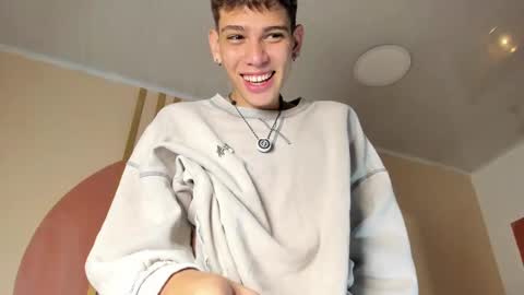 Snapshot of jasson_smit chatting on September 29, 2:02 pm J A S S O N online show from September 29, 2:02 pm