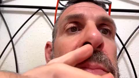 javibcn205764 online show from April 5, 9:22 pm