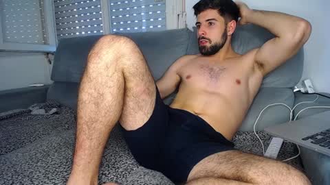 Javier  online show from December 6, 8:40 pm