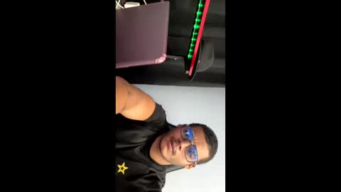 Snapshot of javiricorich chatting on September 20, 12:54 am javiSdick online show from September 20, 12:54 am