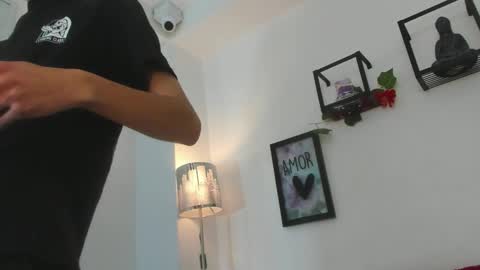 jax25_os online show from October 3, 11:32 pm
