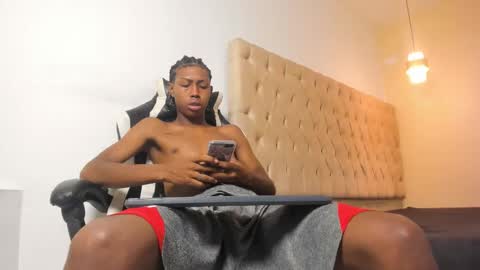jax_maliq online show from September 29, 11:52 am
