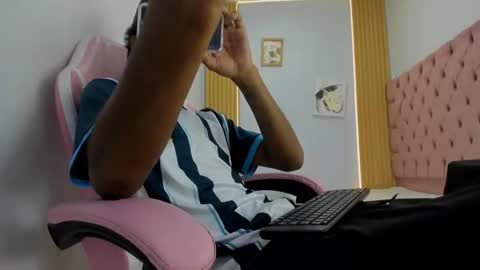 jax_maliq online show from October 19, 2:27 am