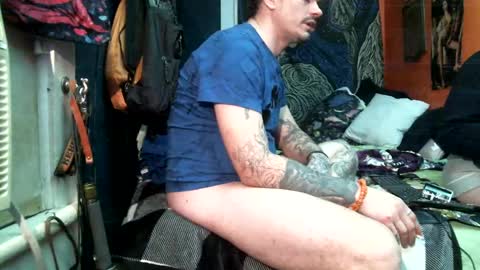 Snapshot of jax_skyfallin chatting on February 23, 2:56 am jaxxx666 online show from February 23, 2:56 am