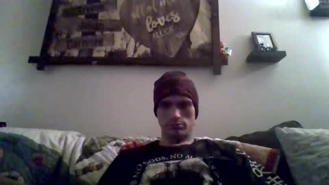 Snapshot of jax_skyfallin chatting on December 26, 10:37 am jaxxx666 online show from December 26, 10:37 am