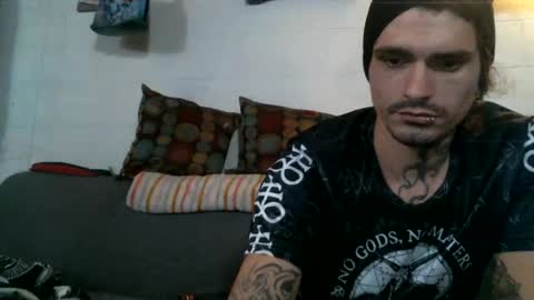 Snapshot of jax_skyfallin chatting on December 6, 2:13 am jaxxx666 online show from December 6, 2:13 am