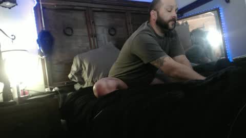 Snapshot of jaxxxdaddy chatting on January 1, 12:33 pm jax online show from January 1, 12:33 pm
