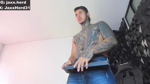 Snapshot of jaxxxonherd chatting on February 12, 3:38 pm Michael online show from February 12, 3:38 pm