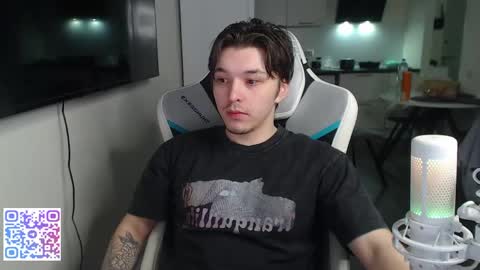 Jayce online show from May 22, 1:21 am