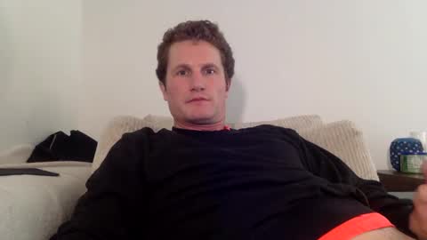 Snapshot of jaycup1989 chatting on February 16, 6:54 pm jaycup1989 online show from February 16, 6:54 pm