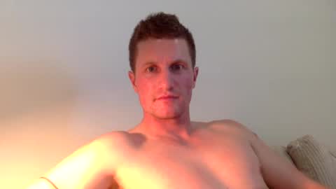 Snapshot of jaycup1989 chatting on December 17, 11:38 pm jaycup1989 online show from December 17, 11:38 pm