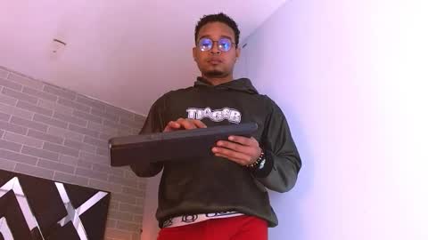 Jayden Morris online show from February 2, 12:02 pm