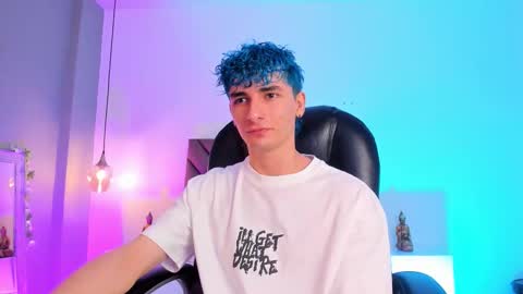 jaydenvillalobos online show from October 6, 12:43 pm