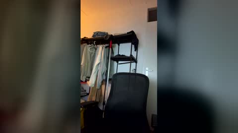 jays018029 online show from February 5, 1:23 am