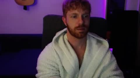 Snapshot of jb_cams chatting on January 2, 5:03 am jb_cams online show from January 2, 5:03 am