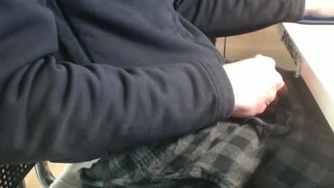 Snapshot of jc200000 chatting on February 19, 6:32 pm jc200000 online show from February 19, 6:32 pm