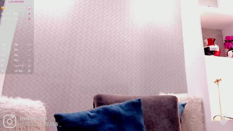 Jean Coleman online show from December 22, 3:55 am