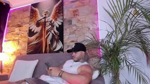 Jean  axelcrow       Modelo Independiente online show from September 23, 7:29 am