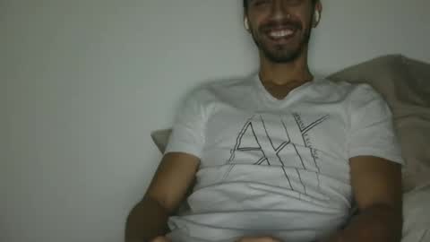 Snapshot of jeanpierbello7 chatting on October 9, 2:49 am jean pier bello Silva online show from October 9, 2:49 am