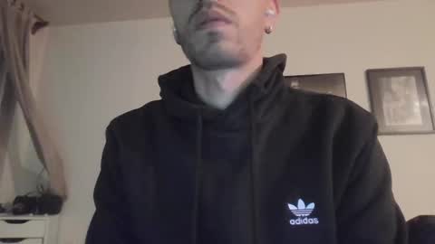 Snapshot of jeanpierbello7 chatting on March 3, 12:12 am jean pier bello Silva online show from March 3, 12:12 am